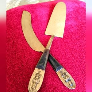 💛VTG SIAM BRASS CAKE KNIFE AND PIE SERVER SET ROSEWOOD MID CENTURY